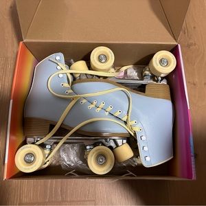 Women Impala Quad Skates (sz 8)